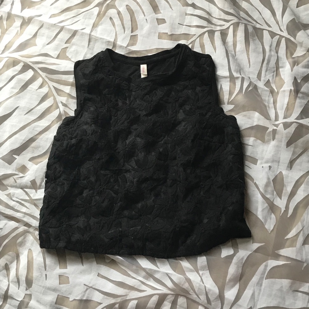 Xhilaration Embroidered Sleeveless Top